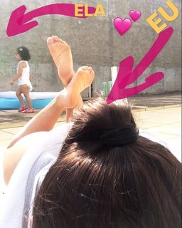 Adriana Ferrari feet photo 7