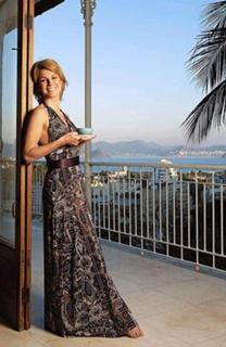 Adriana Garambone feet photo 1