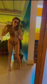 Adriana Garambone feet photo 16