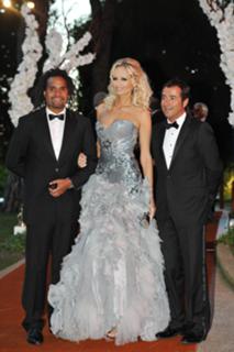 Adriana Karembeu feet photo thumbnail