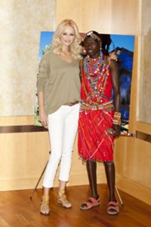 Adriana Karembeu feet photo thumbnail