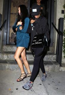 Adriana Lima feet photo thumbnail