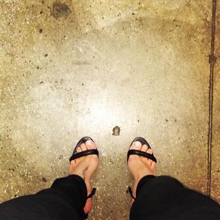 Adriana Lima feet photo thumbnail