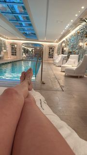 Adriana Lima feet photo thumbnail