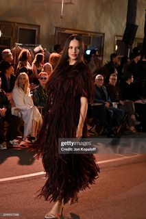 Adriana Lima feet photo thumbnail