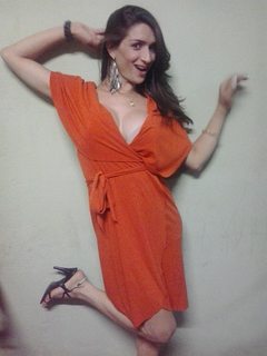 Adriana Rodrigues feet photo 4