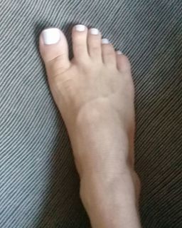 Adriana Rodrigues feet photo 8