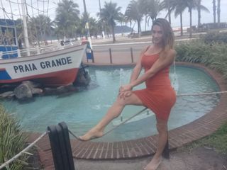 Adriana Rodrigues feet photo 3
