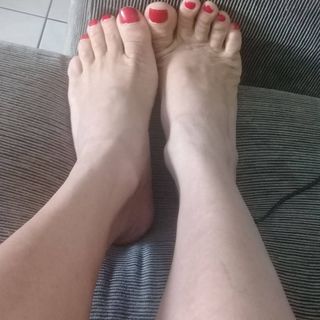 Adriana Rodrigues feet photo 12