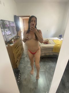 Adriana Rodrigues feet photo 8