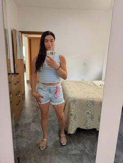 Adriana Rodrigues feet photo 1