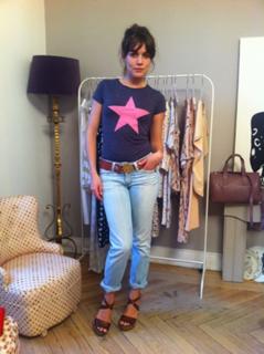 Adriana Ugarte feet photo thumbnail