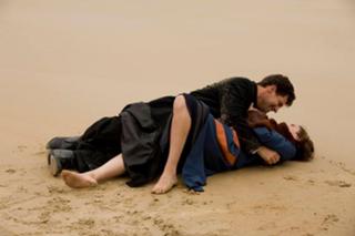 Adriana Ugarte feet photo thumbnail