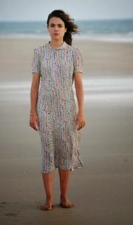 Adriana Ugarte feet photo thumbnail