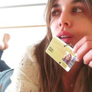 Adriana Ugarte feet photo thumbnail