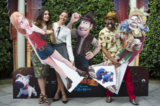 Adriana Ugarte feet photo thumbnail