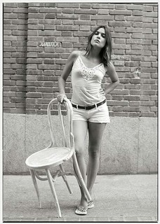 Adriana Ugarte feet photo thumbnail