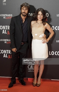 Adriana Ugarte feet photo thumbnail