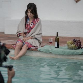 Adriana Ugarte feet photo thumbnail