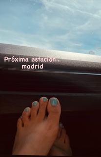 Adriana Ugarte feet photo thumbnail