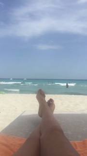 Adriana Volpe feet photo thumbnail