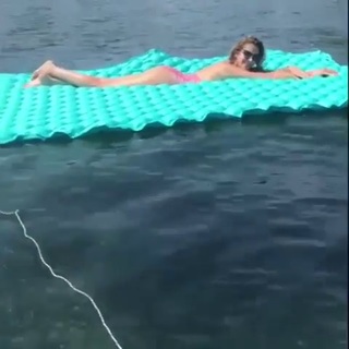 Adriana Volpe feet photo thumbnail