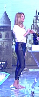 Adriana Volpe feet photo thumbnail