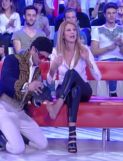 Adriana Volpe feet photo thumbnail