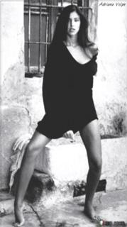 Adriana Volpe feet photo thumbnail