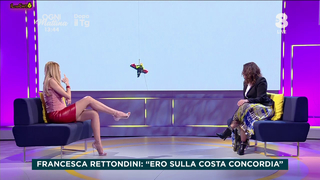 Adriana Volpe feet photo thumbnail