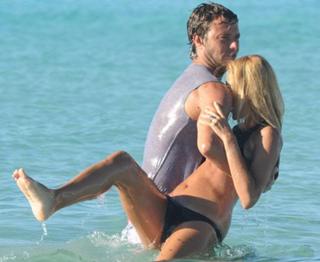 Adriana Volpe feet photo thumbnail