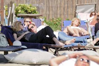 Adriana Volpe feet photo thumbnail