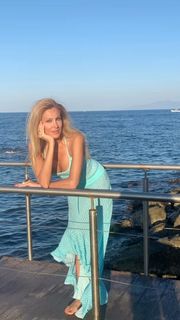 Adriana Volpe feet photo thumbnail