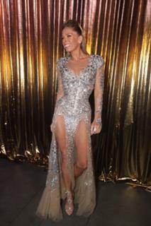 Adriane Galisteu feet photo thumbnail