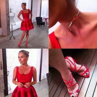Adriane Galisteu feet photo thumbnail
