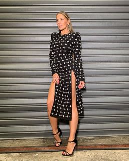 Adriane Galisteu feet photo thumbnail
