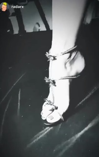 Adriane Galisteu feet photo thumbnail