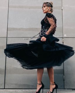 Adriane Galisteu feet photo thumbnail