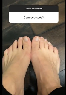 Adriane Galisteu feet photo thumbnail