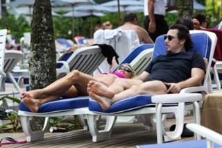 Adriane Galisteu feet photo thumbnail