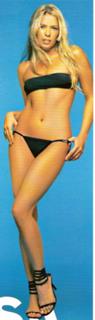 Adriane Galisteu feet photo thumbnail
