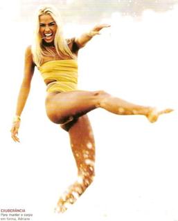 Adriane Galisteu feet photo thumbnail