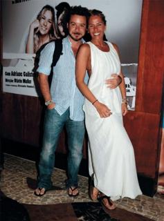 Adriane Galisteu feet photo thumbnail