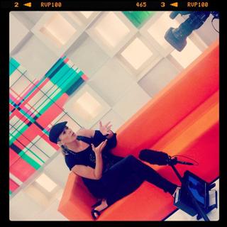 Adriane Galisteu feet photo thumbnail