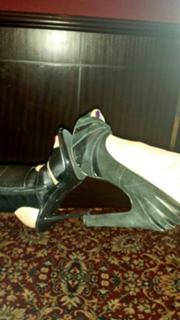 Adrianne Curry feet photo thumbnail