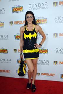 Adrianne Curry feet photo thumbnail