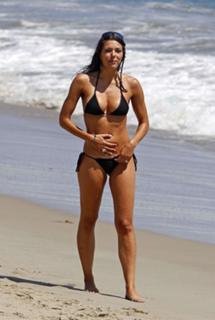 Adrianne Curry feet photo thumbnail