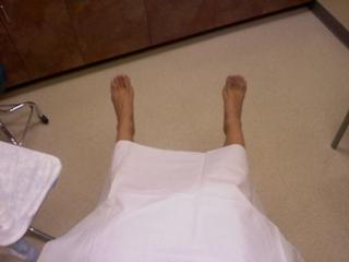 Adrianne Curry feet photo thumbnail