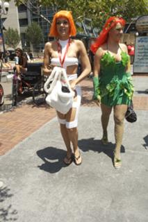 Adrianne Curry feet photo thumbnail