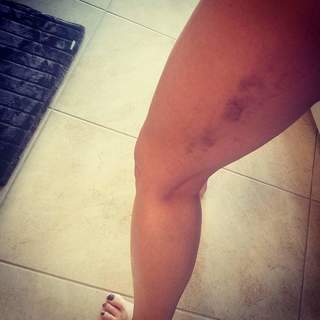 Adrianne Curry feet photo thumbnail